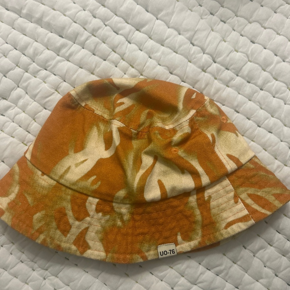 Urban outfitters bucket hat